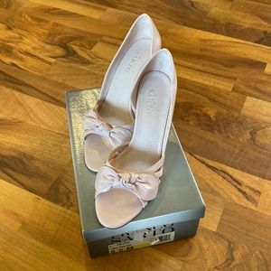 Franco Sarto light pink sandals. NEW in box. Size 8.5.